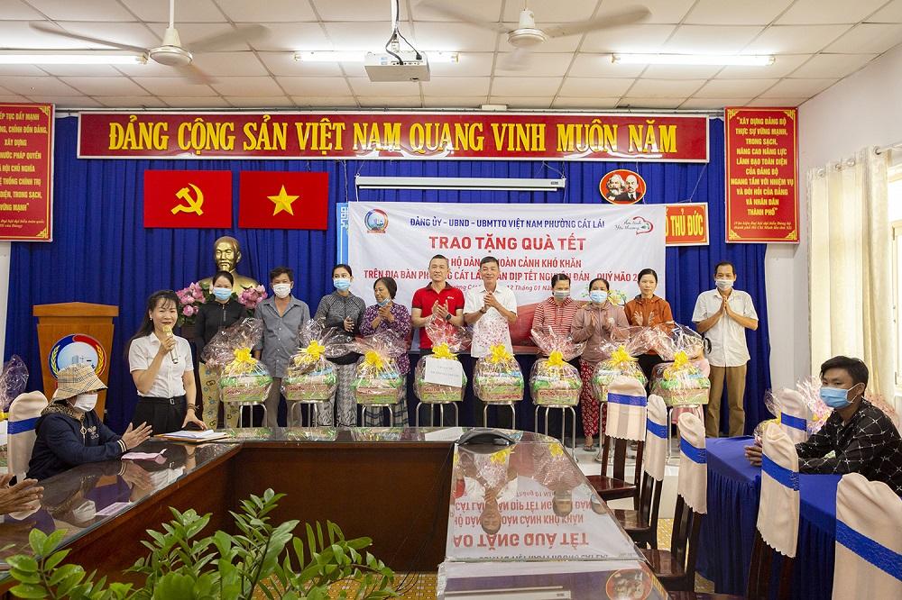 CLB THIỆN NGUYỆN ẤM TÌNH YÊU THƯƠNG TRAO TẶNG QUÀ TẾT CHO NGƯỜI NGHÈO PHƯỜNG CÁT LÁI