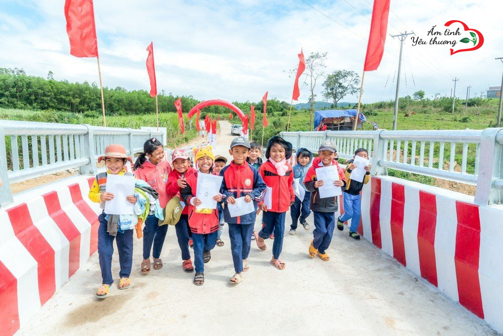 CLB THIỆN NGUYỆN ẤM TÌNH YÊU THƯƠNG: 4 NĂM YÊU THƯƠNG VÀ LAN TỎA