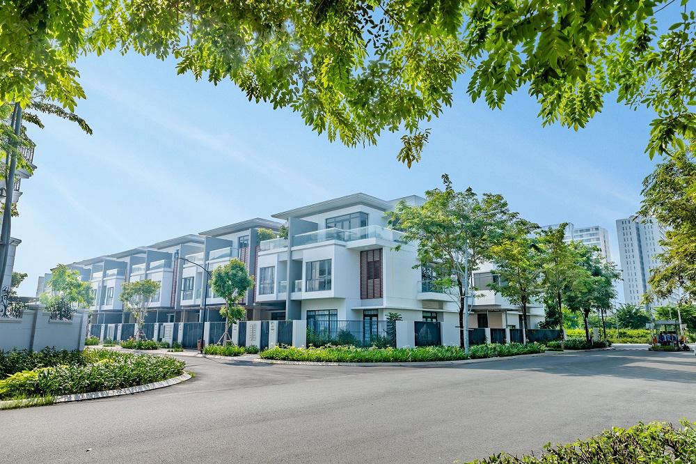 DOANH NGHIỆP BẤT ĐỘNG SẢN "CHỚI VỚI" KHI BỊ SIẾT VỐN